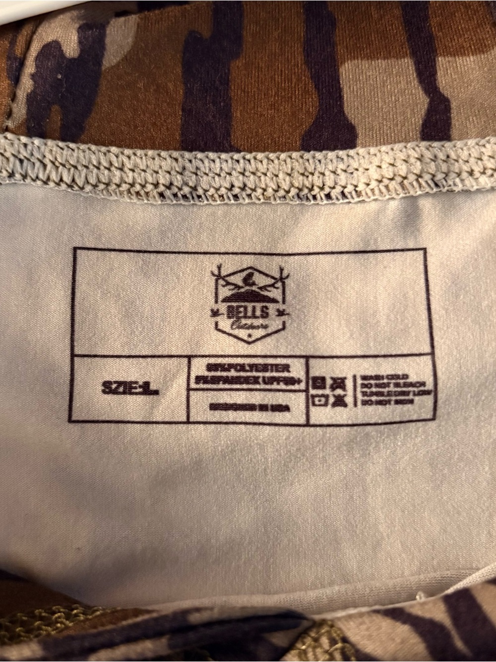 Men’s Bottomland Camo Performance Hoodie - Picture 4 of 4